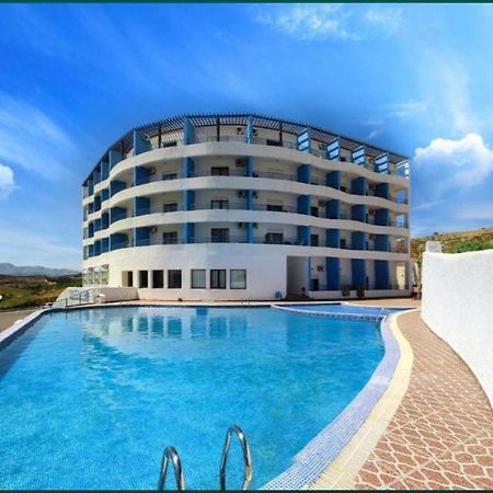 Studio Avec Piscine Et Wifi A Cabonegro Кабо Негро Екстериор снимка